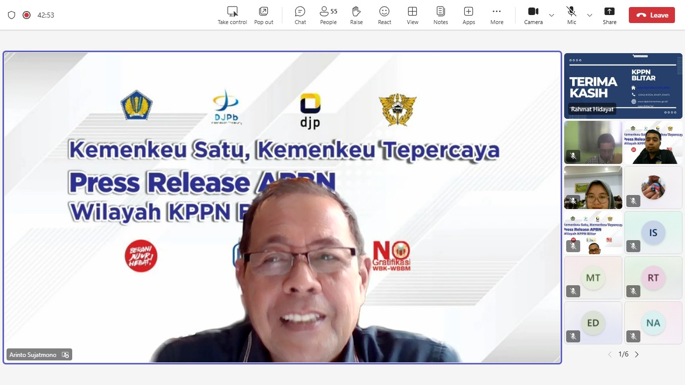 Kepala Kantor Pelayanan Perbendaharaan Negara Blitar Arinto Sujatmono pada Konferensi Pers APBN KiTa Regional Blitar Periode Data sampai dengan 31 Maret 2025 di Blitar, Rabu (23/4/2025).