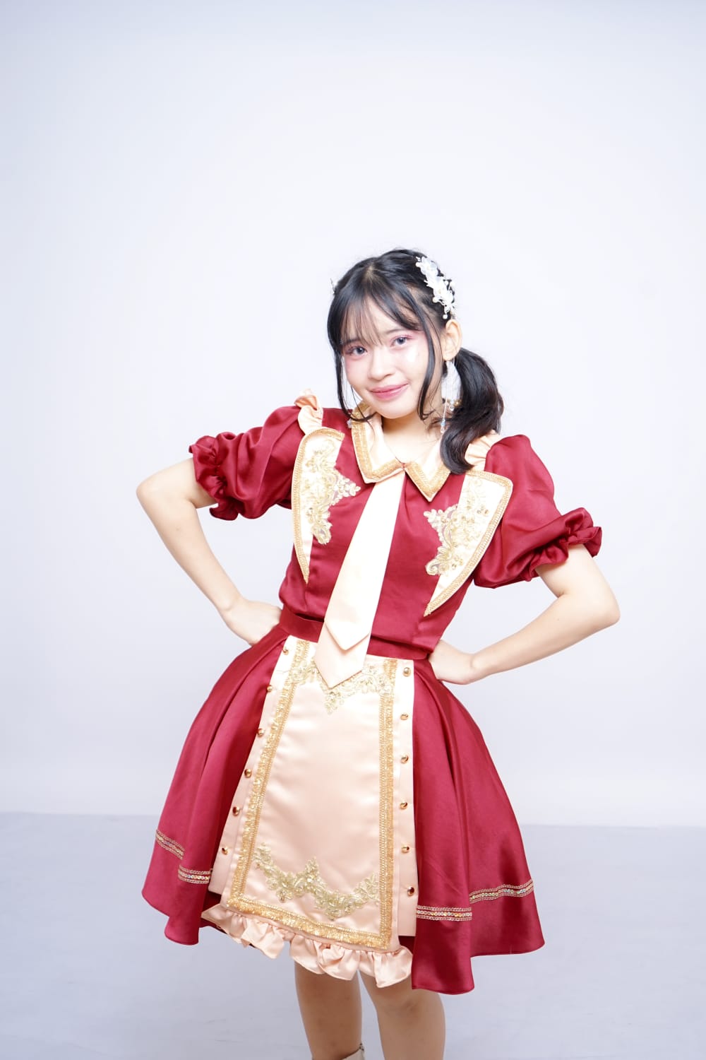 SEMANGAT: Putri Haryadi saat tampil bersama Carnelian dalam acara musik Jepang, beberapa waktu lalu.