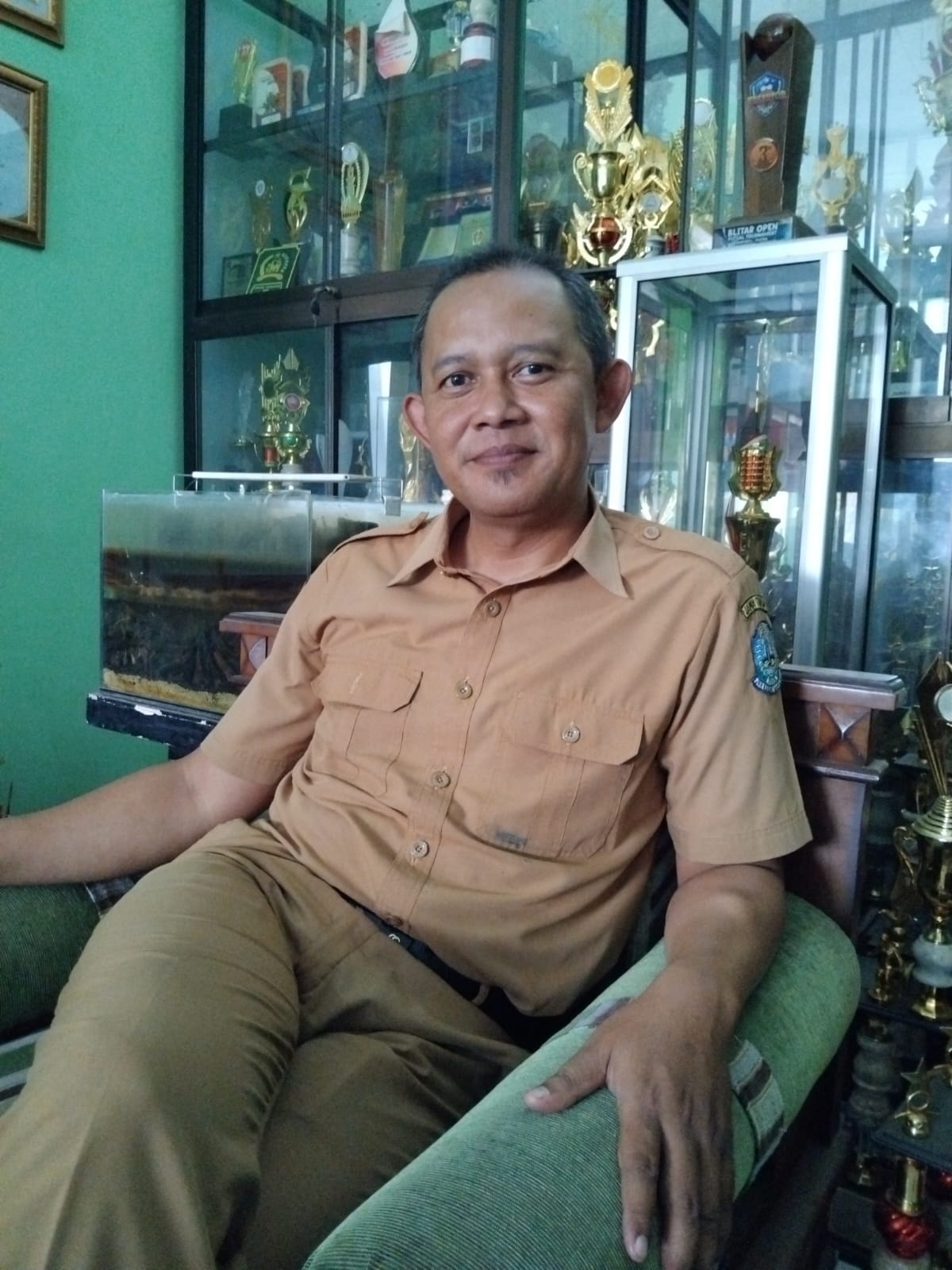 KOMUNIKATIF: Wakil Kepala Sekolah Bidang Hubungan Industri dan Masyarakat, SMKN 1 Kademangan, Muhamad Taufik.