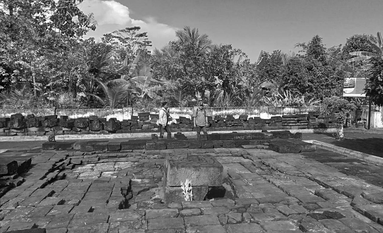 BERSEJARAH: Candi Simping yang berada di Desa Sumberjati, Kecamatan Kademangan