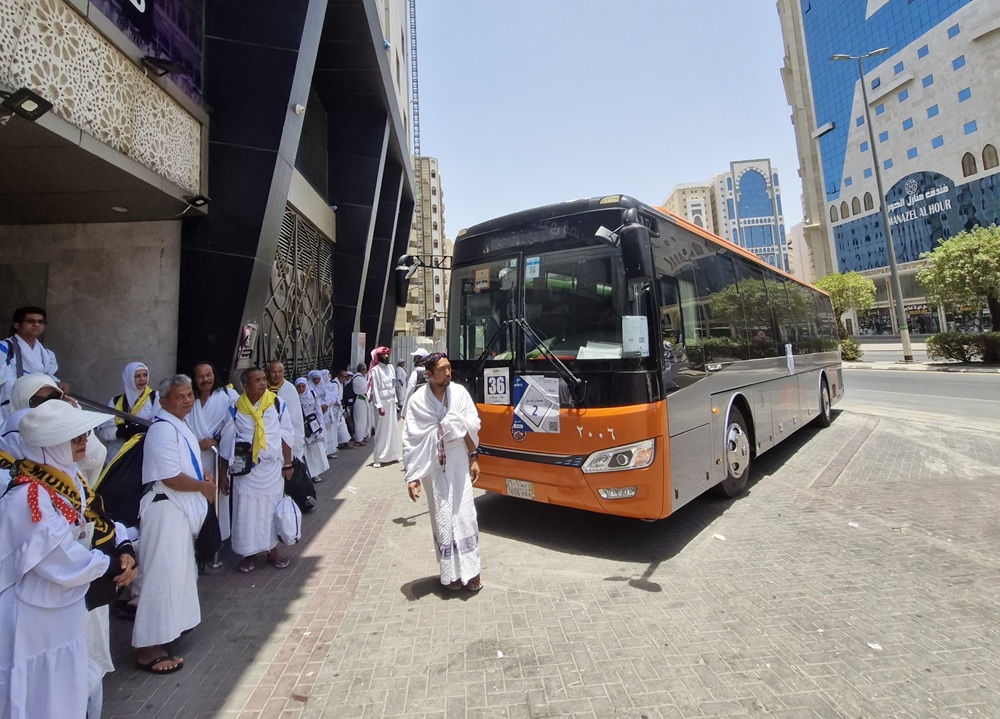 BERTAHAP: Pemberangkatan jemaah haji kloter 8 SUB dari Kota Makkah menuju Arafah pada Rabu (4/6).