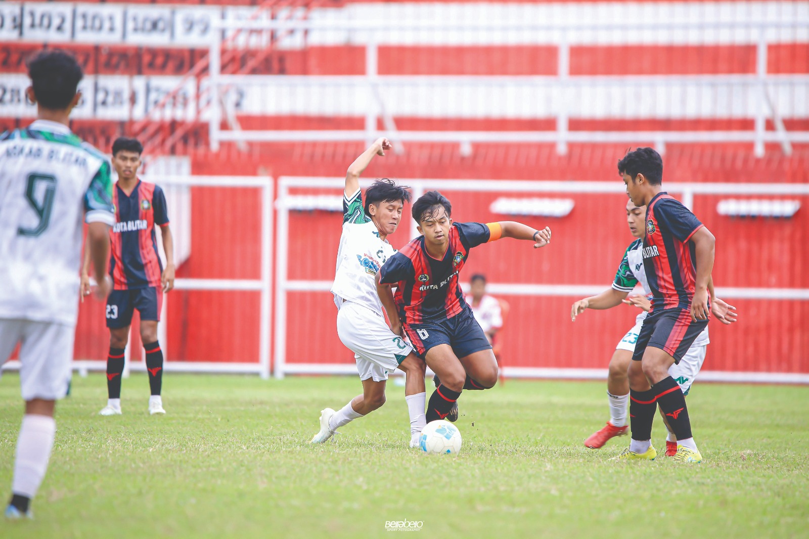 LATIHAN MAKSIMAL: Tim Kota Blitar terus berlatih maksimal untuk persiapan laga di porprov Jatim IX 2025.