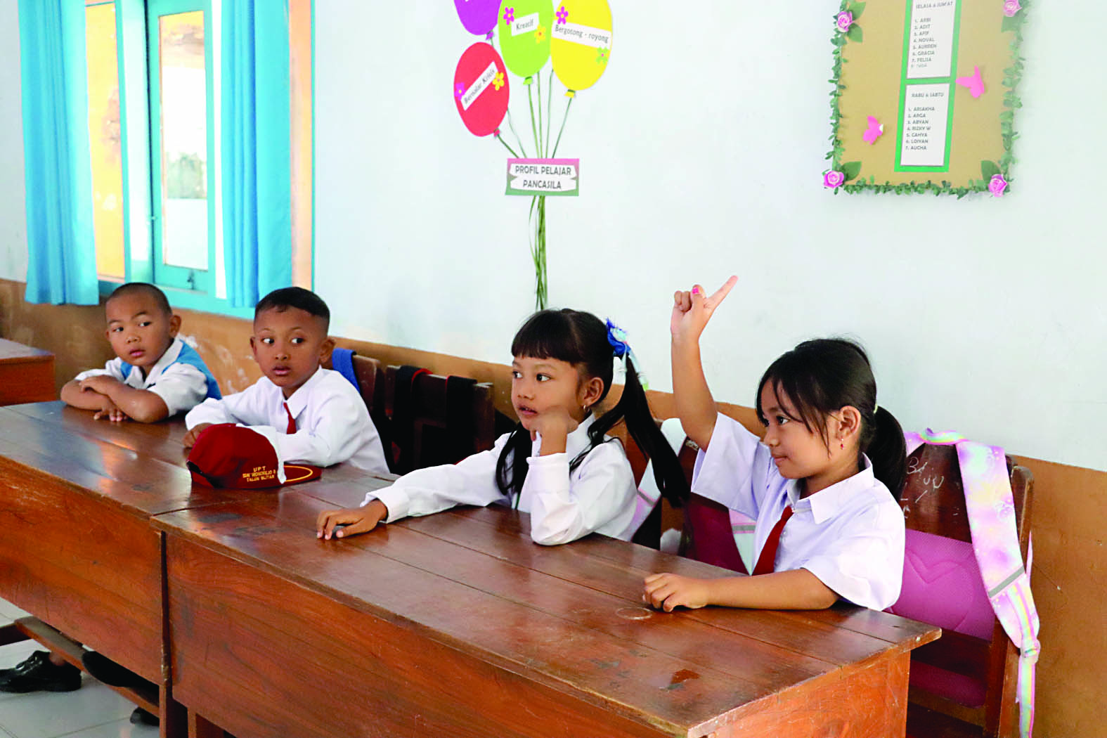 KONSENTRASI: Siswa SD juga bakal menjadi sasaran program MBG di Kota Blitar.