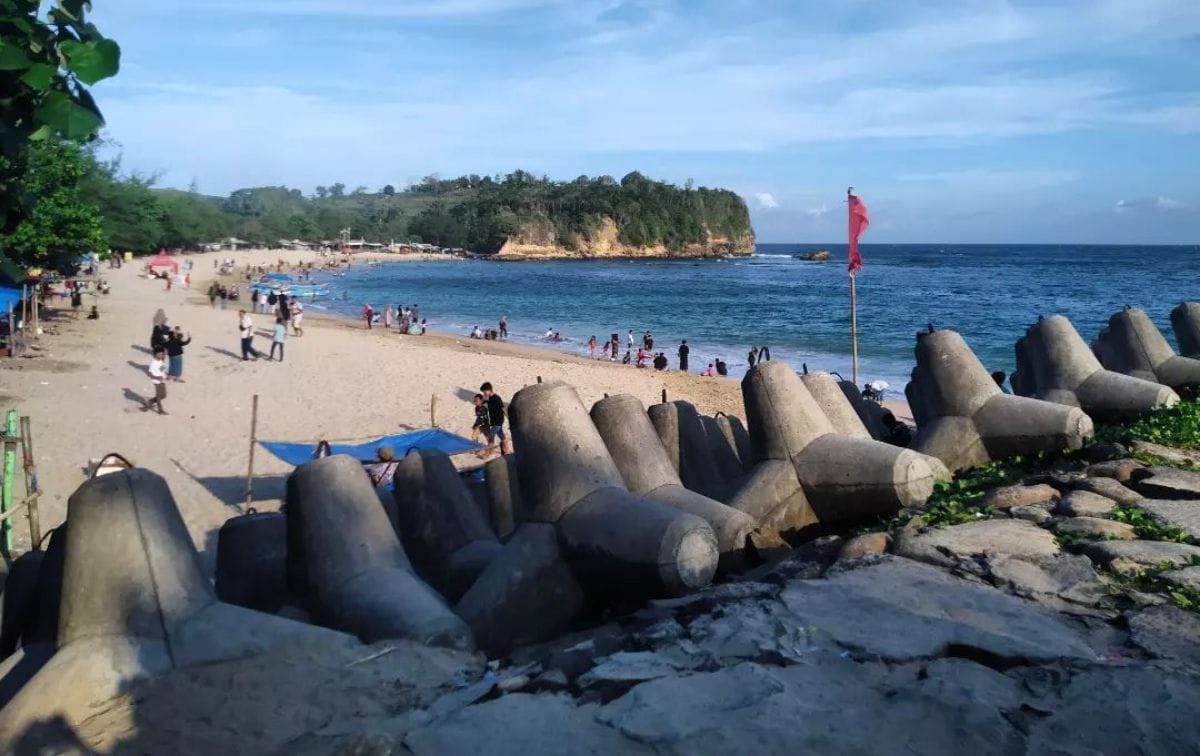 Pantai Tambakrejo, Wisata Bahari di Selatan Kota Blitar