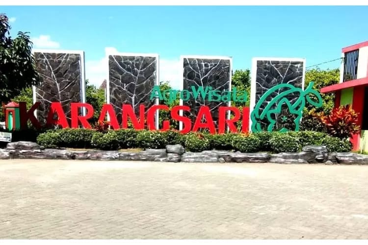 Kampung Belimbing Karangsari &ndash; Agrowisata Segar di Tengah Kota