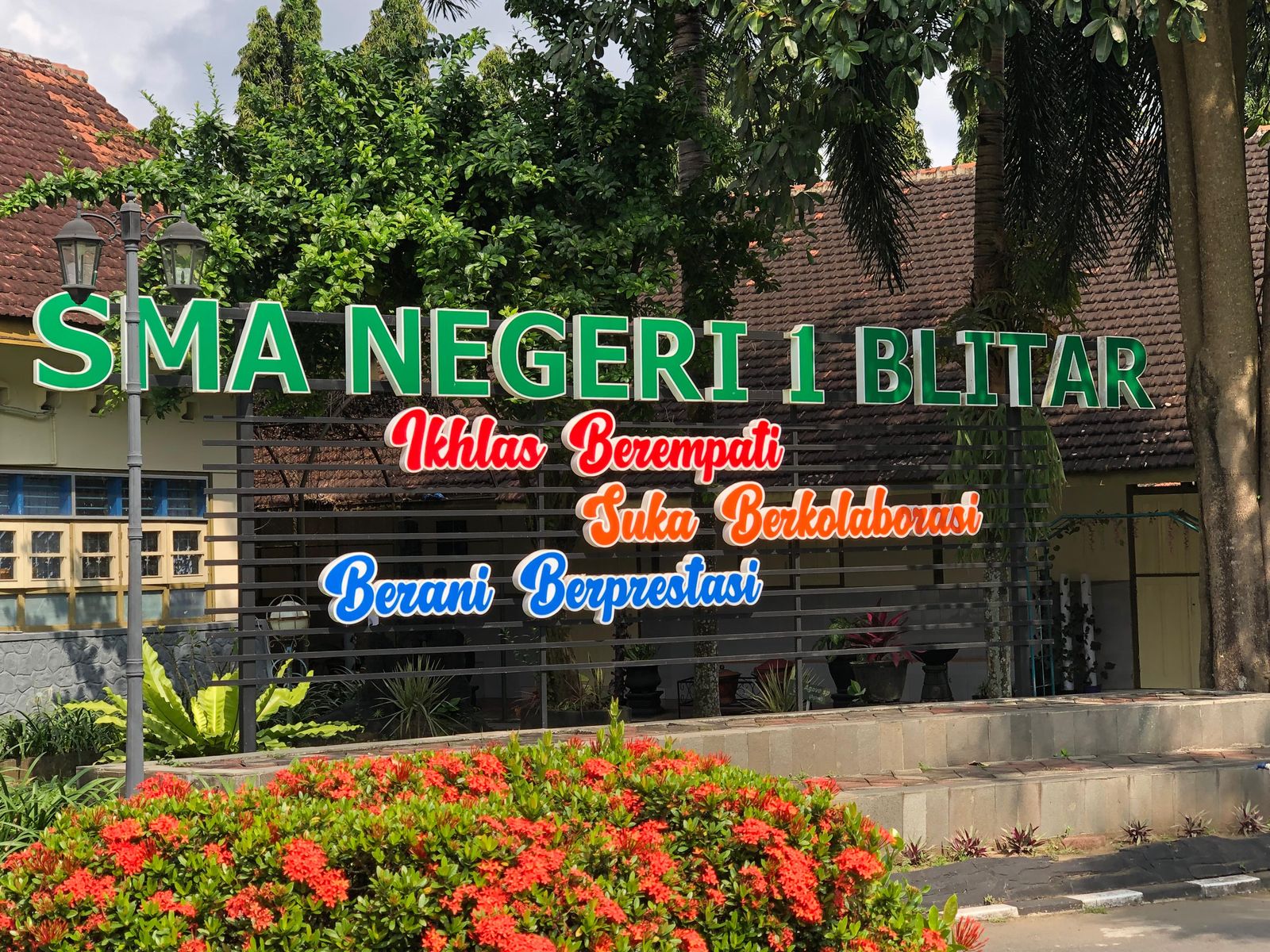 SEKOLAH FAVORIT: SMAN 1 Blitar menyebut bahwa tidak semua sertifikat prestasi atlet bisa diakui.