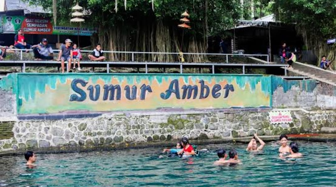 sumur amber Blitar, pemandian alami, wisata Kandangan, wisata air Blitar
