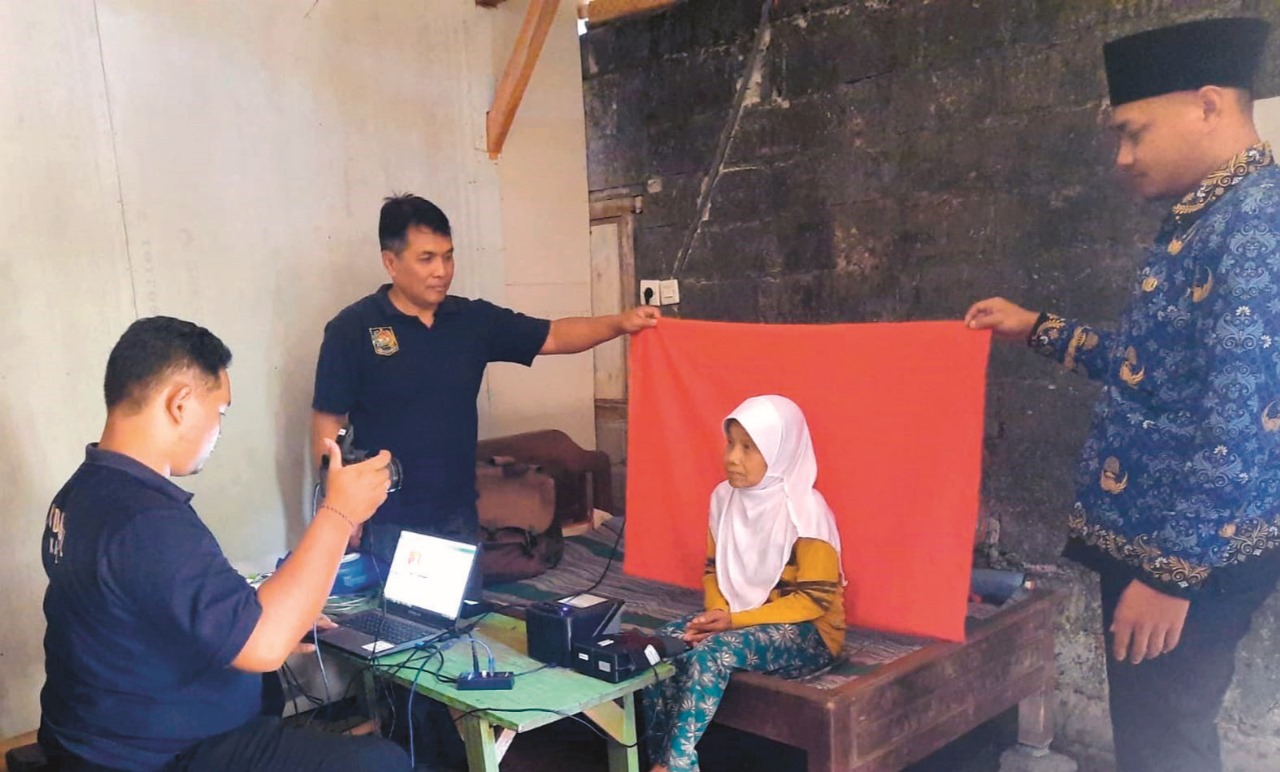 Tercatat ada 42.892 keping KTP elektronik (e-KTP) yang sudah tidak berlaku atau invalid.