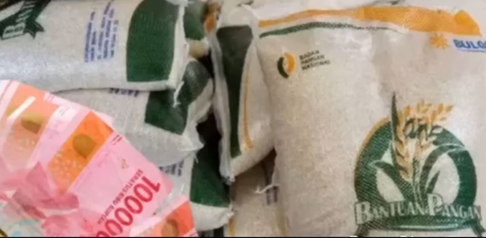 Dapat Tambahan Rp400 Ribu dan 20 Kg Beras? Ini Syaratnya