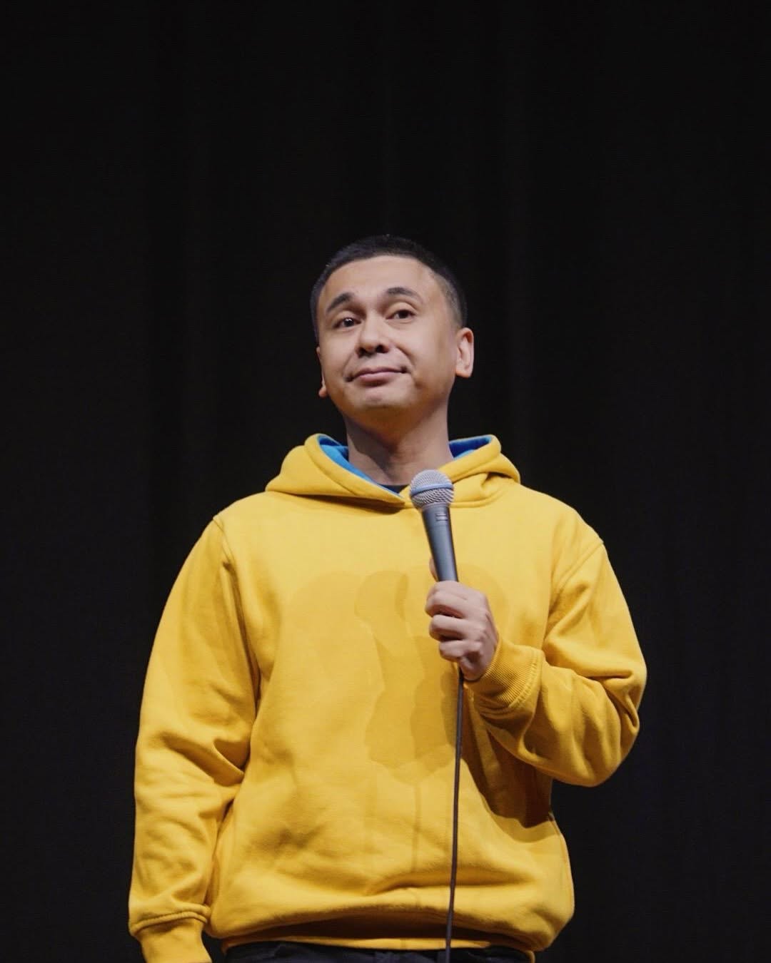 RADITYA DIKA - KOMEDIAN, SUTRADARA, PENULIS