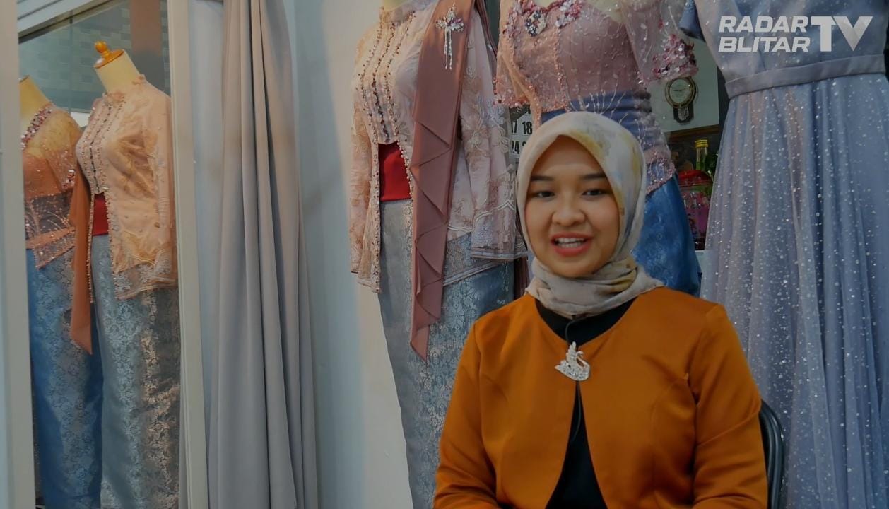 Dari Hobi Sejak Usia 9 Tahun, Kini Renatadi Jadi Fashion Designer Blitar yang Tembus Pasar Kanada