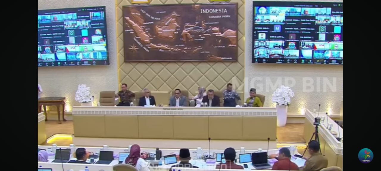 Polemik soal lambannya proses mutasi ASN kembali mencuat dalam Rapat Dengar Pendapat antara Komisi II DPR RI dengan Kementerian PAN-RB dan Badan Kepegawaian Negara (BKN).