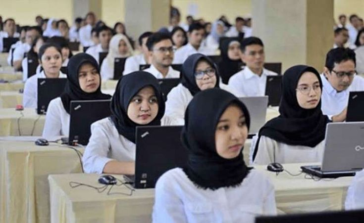 Mau Jadi Menantu Idaman? Jadi PNS Aja, Ini Alasannya Kenapa Profesi Ini Masih Primadona!