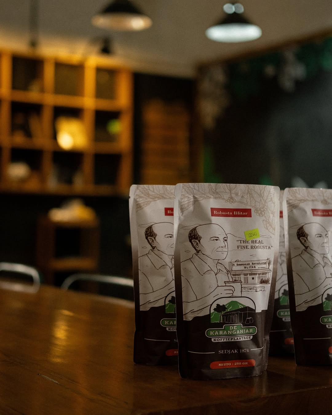 PRODUK KOPI DE KARANGANJAR BLITAR (Instagram @de_karanganjar)