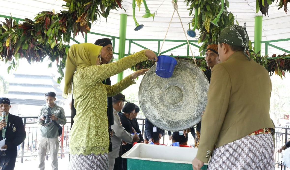 Pangeran Prabu: Jejak Sang Pembuang yang Membawa Pusaka Sakti ke Lodoyo