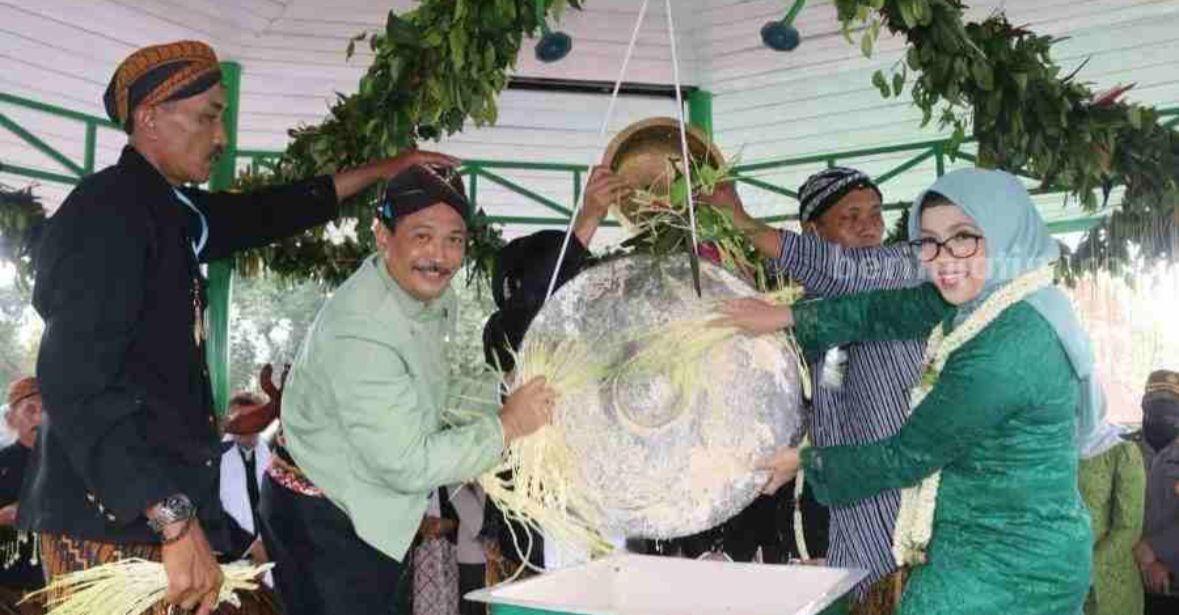 Gong Kyai Pradah: Dari Senjata Perang ke Simbol Sakral Spiritual Masyarakat