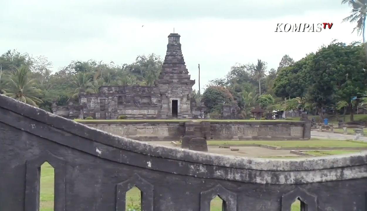 Di balik gemuruh aktivitas Blitar modern, terdapat satu warisan yang masih berdiri kokoh menjadi saksi bisu kejayaan masa lalu: Candi Penataran. Kompleks percandian ini tak hanya menjadi situs budaya