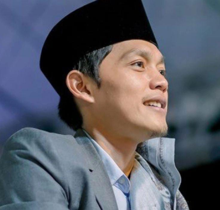 Kenapa Dipanggil Gus? Gus Iqdam Beberkan Rahasia Garis Keturunan Kiai Zubaidi