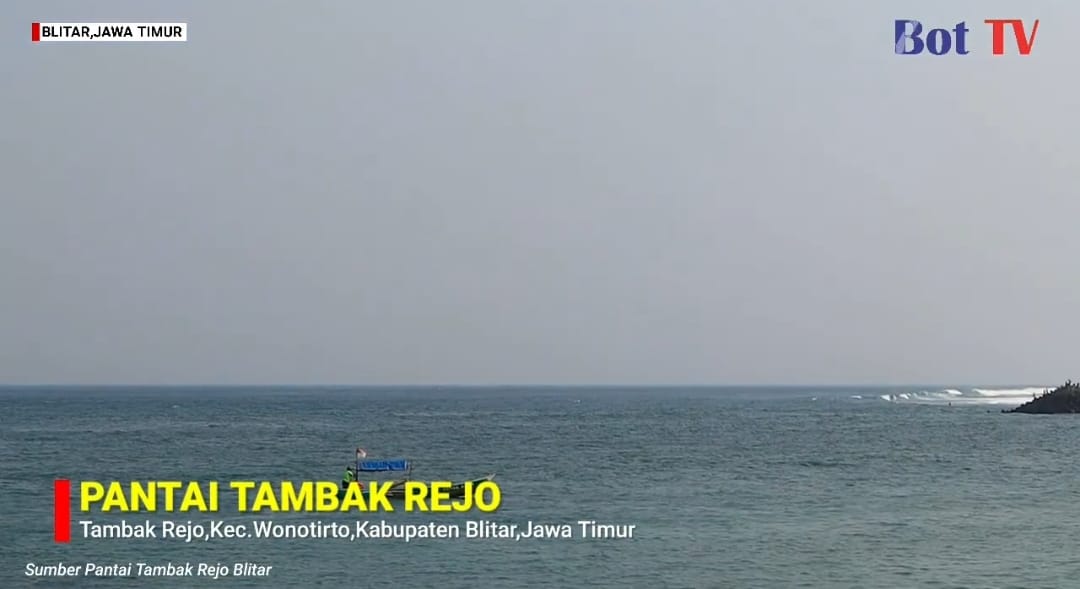Pantai Tambakrejo dan Pantai Pangi: Dua Pantai, Dua Karakter
