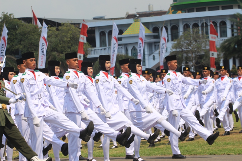 TAK LAGI SAMA: Paskibraka Kota Blitar pada upacara HUT Kemerdekaan RI Tahun lalu. Tahun ini pemkot ubah format upacara.