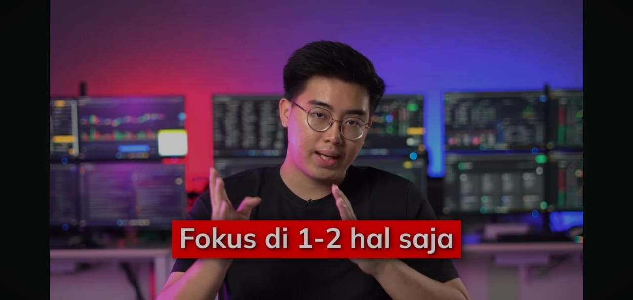Di era serba digital seperti sekarang, cari uang tambahan tak perlu nunggu lulus kuliah atau punya modal besar. Justru, peluang paling besar datang dari kerja cerdas, bukan kerja keras.