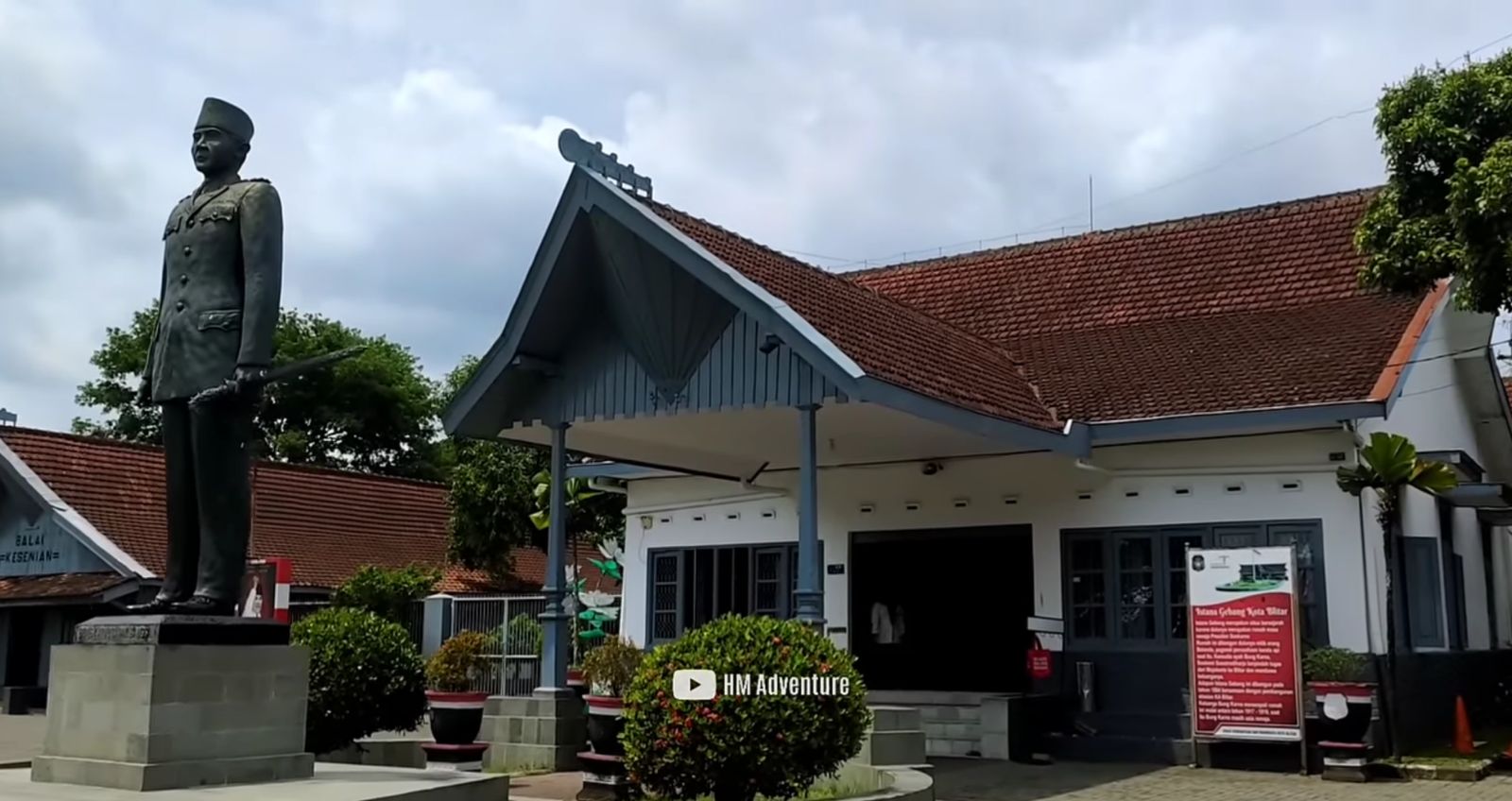 Istana Gebang: Rumah Masa Kecil Bung Karno yang Luasnya Hampir 2 Hektare
