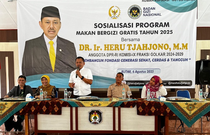 Anggota DPR RI Komisi IX Fraksi Golkar periode 2024-2029, Heru Tjahjono saat bertemu masyarakat di Desa Sumberejo, Kecamatan Kademangan pada Rabu(6/8/2025).