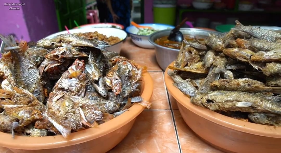 Warung Makti Blitar: Sensasi Kuliner Ikan Segar dari Sungai Brantas yang Bikin Ketagihan