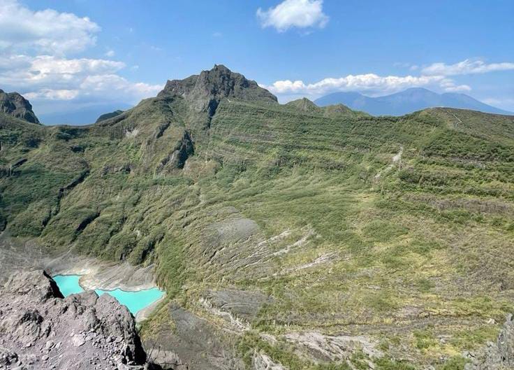 Gunung Kelud, Raksasa Tidur di Blitar yang Masih Aktif dan Diam-Diam Mengancam