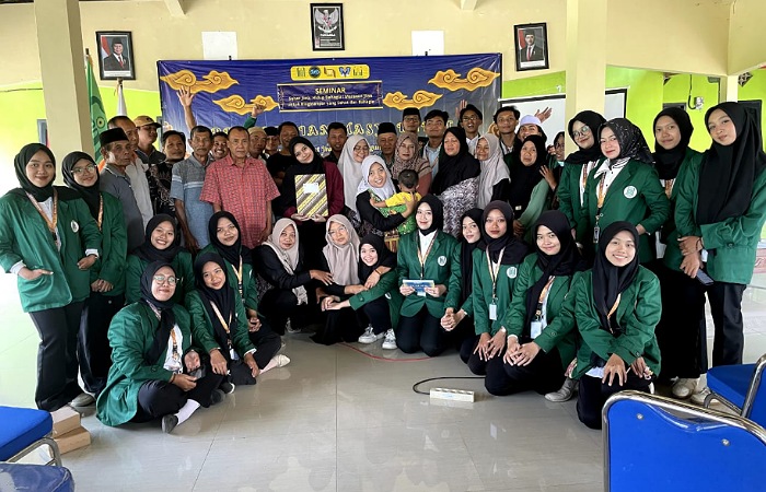 Tim Pengabdian Masyarakat HMPS Psikologi UIN SATU Tulungagung menggelar seminar untuk Warga Desa Ringinanyar (21/07/2025)