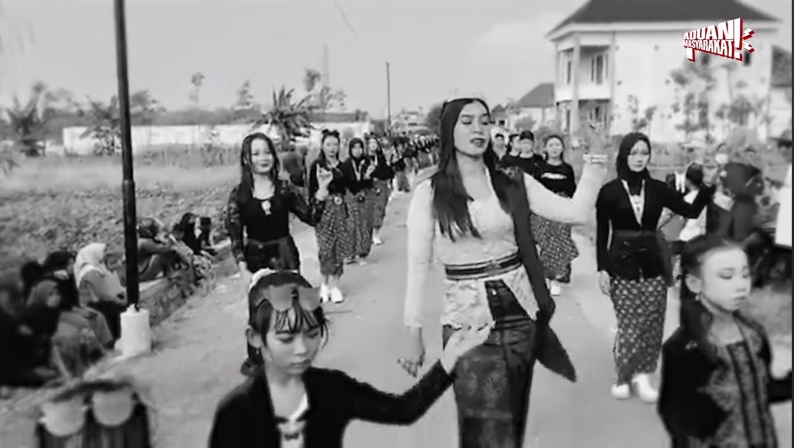 Dari Karnaval, Sedekah Bumi, hingga NTT: Sound Horeng Merambah Nusantara