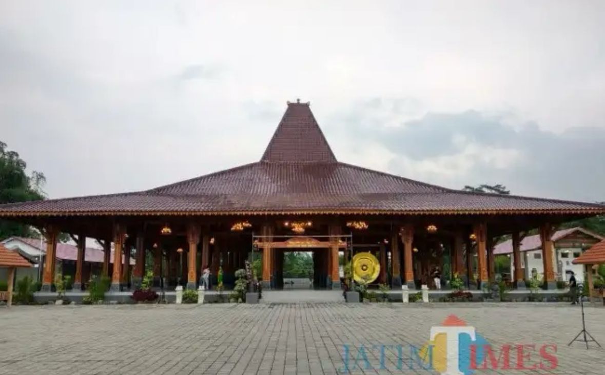 Pendopo Hand Asta Sih: Dari Puskesmas Kedewan ke Rekor Dunia, Kisah Inspiratif Dokter Handoko