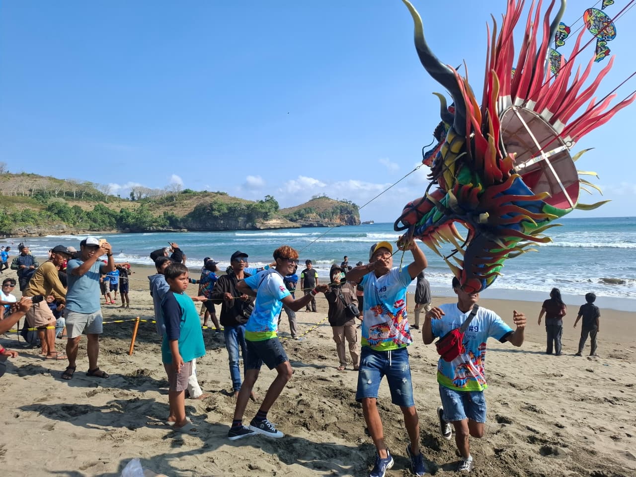 Hidupkan Pantai Serang Blitar lewat Festival Layang-Layang, Ini Kata Disbudpar Kabupaten Blitar