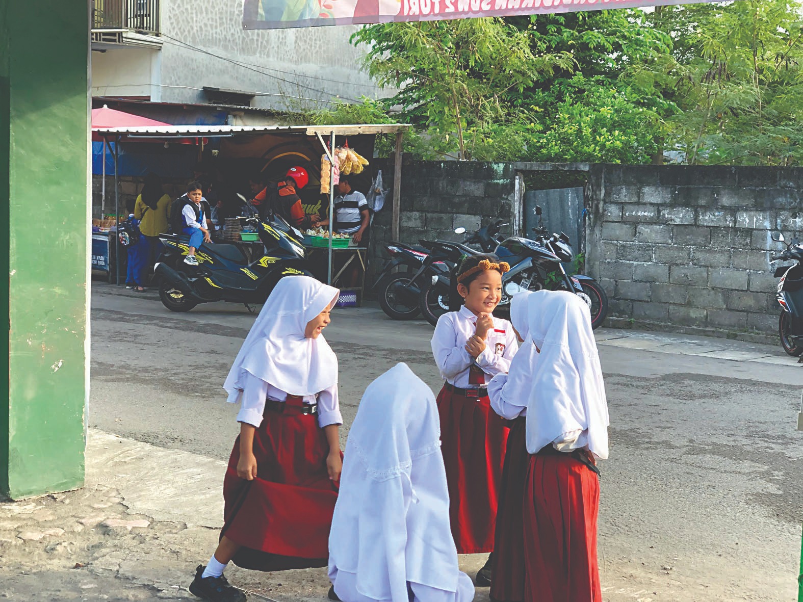 Seragam Sekolah Gratis Kota Blitar Tahap Finalisasi, Kapan Mulai Dibagikan?