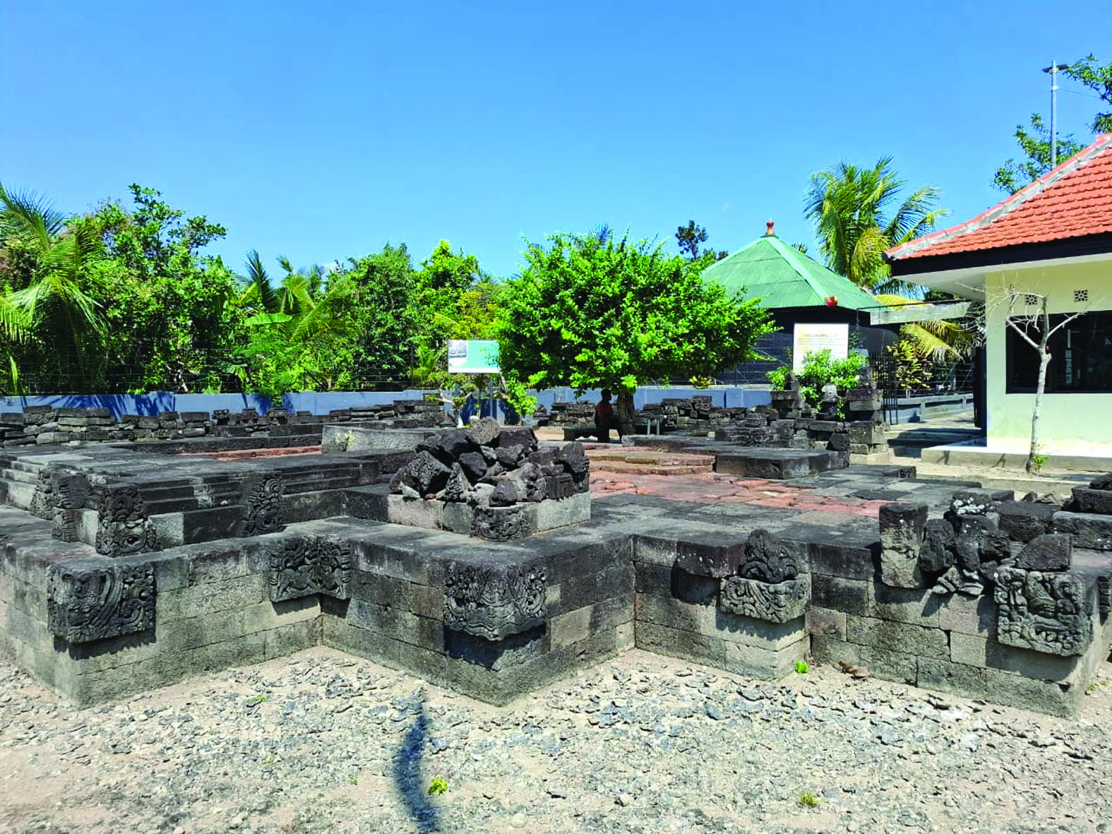 JEJAK MAJAPAHIT: Kondisi situs Candi Simping yang sepi pengunjung. BPK terus menjaga situs tetap terpelihara dengan baik.