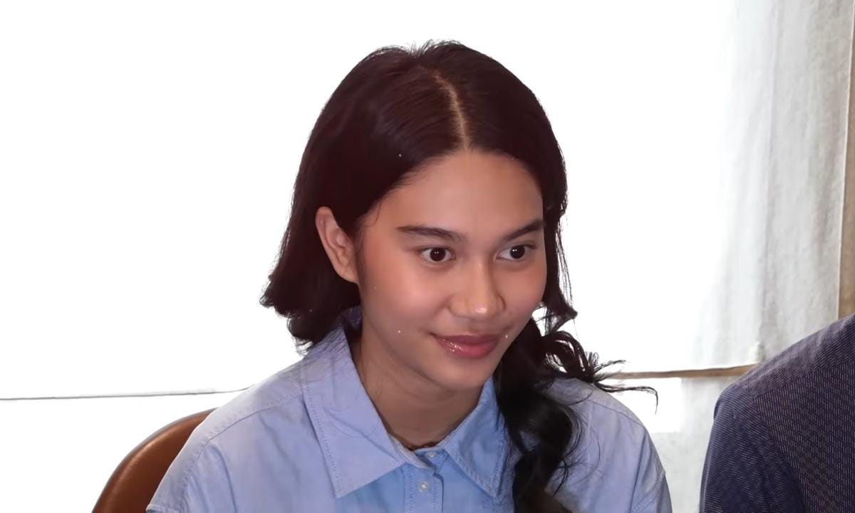 Kabar mengejutkan datang dari dunia olahraga dan hiburan tanah air. Pemain Timnas Indonesia, Pratama Arhan gugat cerai Azizah Salsa di Pengadilan Agama Tigaraksa, Tangerang.