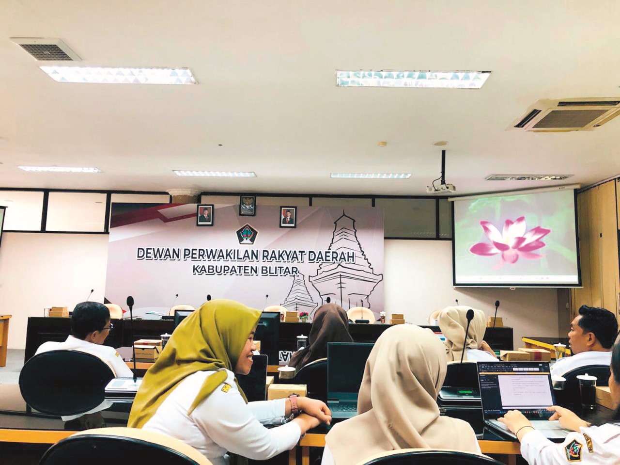 Rapat Bahas Anggaran 2026 antara TAPD-Banggar DPRD Kabupaten Blitar Gagal Tergelar: Agenda Strategis Terancam Tertunda