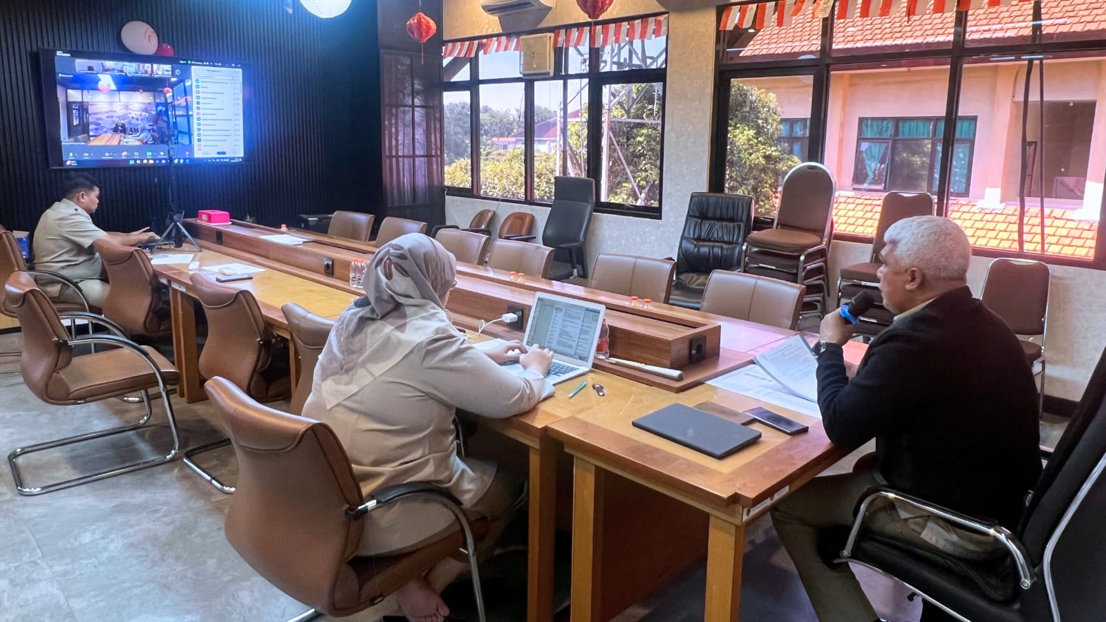 Kementerian ATR/BPN Perketat Standar Layanan, Kabid PHP Kanwil Jatim Pimpin Rapat via Zoom