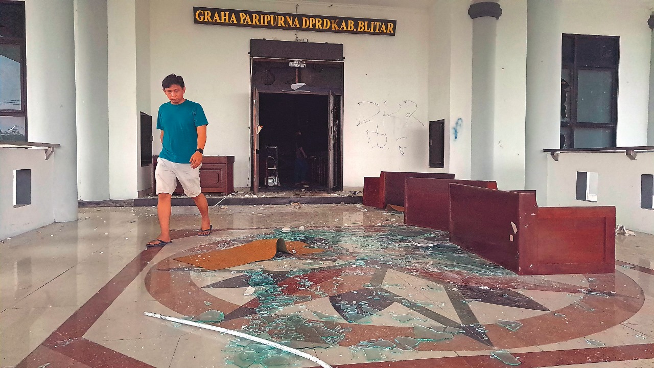 Kondisi Gedung DPRD Kabupaten Blitar Usai Dirusak Massa Anarkis, Polisi Usut Tuntas