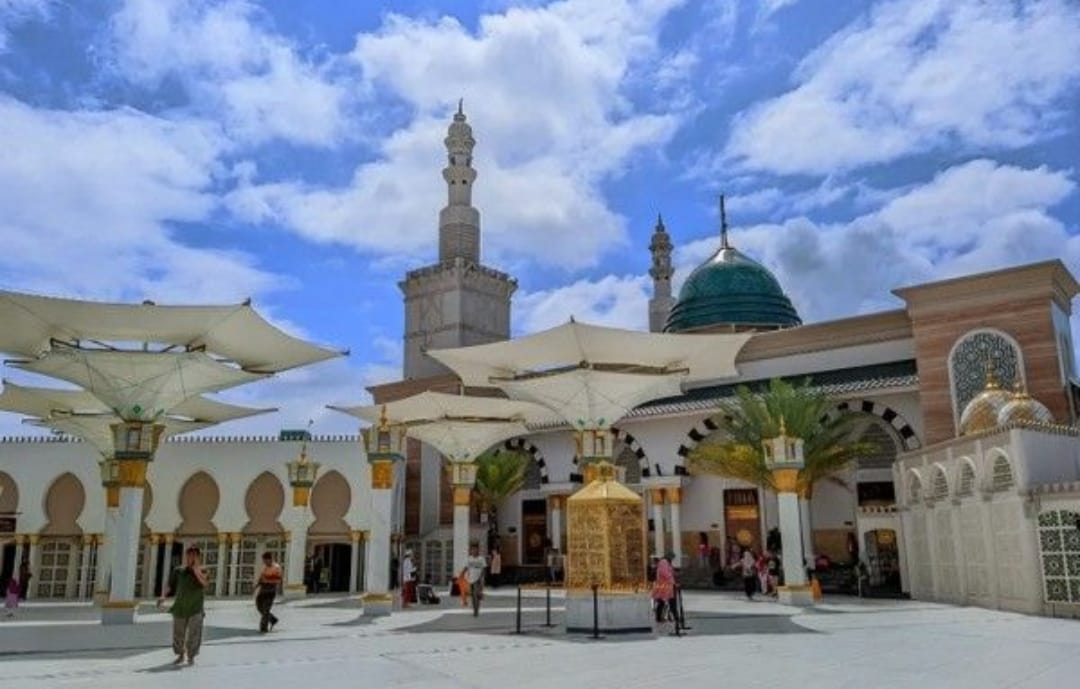 Masjid Ar-Rahman Blitar, Serasa Salat di Masjid Nabawi Madinah