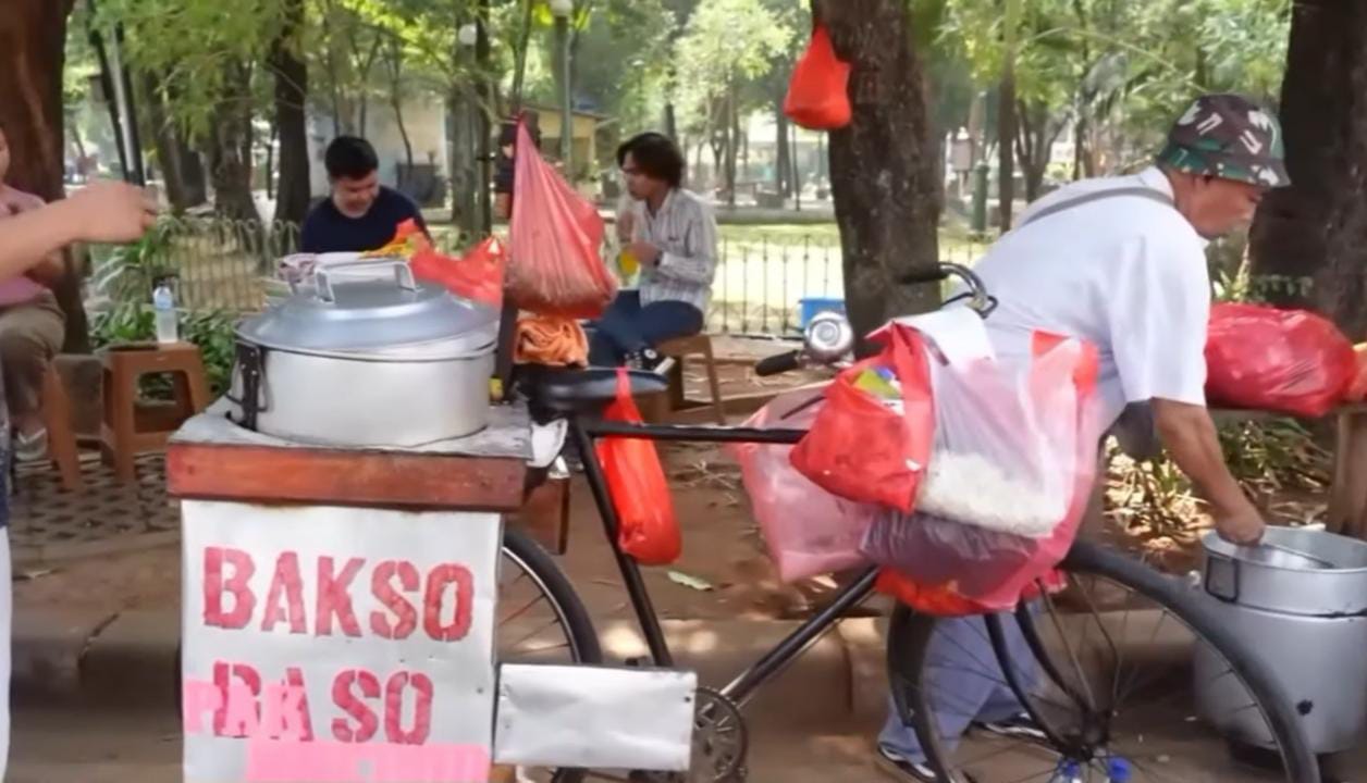 Bakso Pak Bedut, Legenda Kuliner Gandaria dengan Harga Rakyat