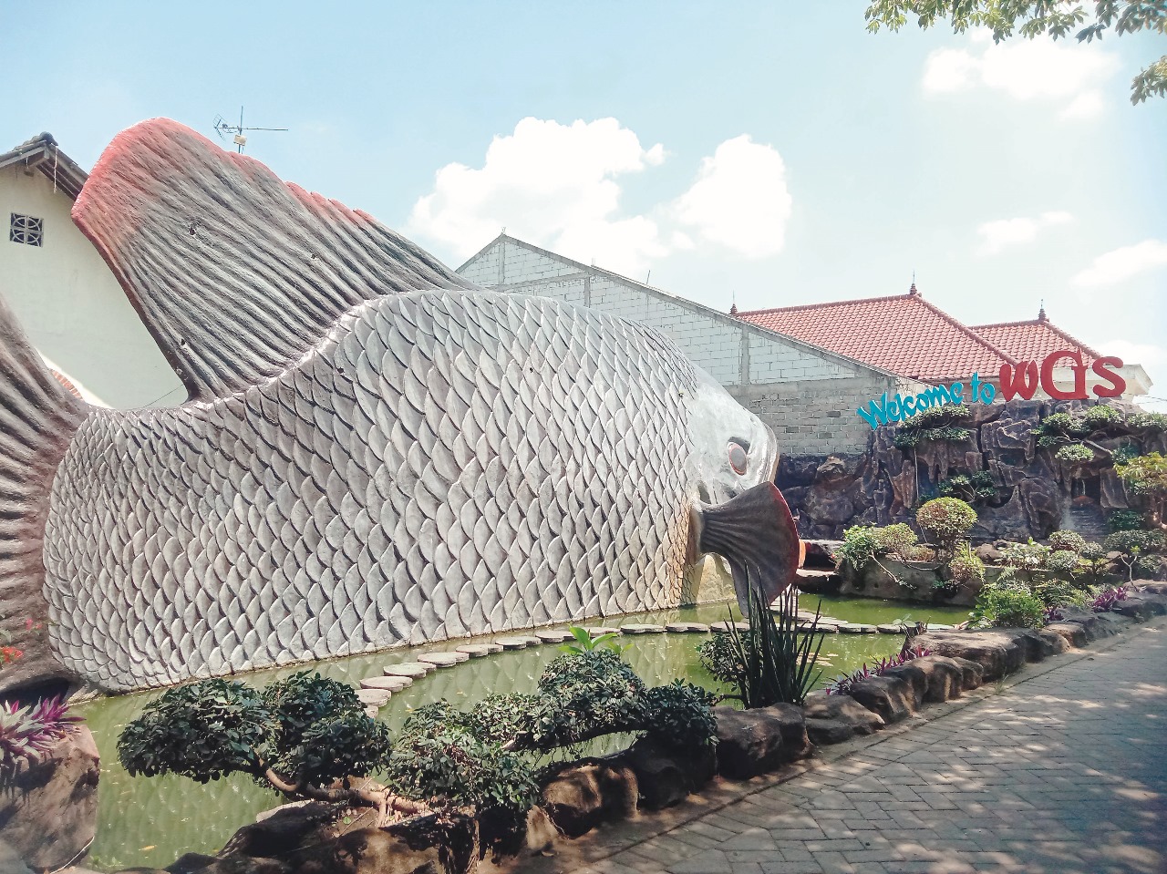 Refresing di Wisata Gurami Wonodadi Blitar: Sambil Menikmati olahan Khas Gurami