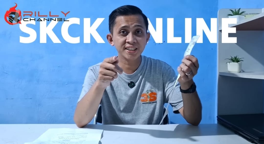 Bagi masyarakat yang membutuhkan Surat Keterangan Catatan Kepolisian (SKCK) untuk melamar kerja, sekolah, atau keperluan administrasi lainnya, kini prosesnya bisa dilakukan lebih mudah. Polri sudah me