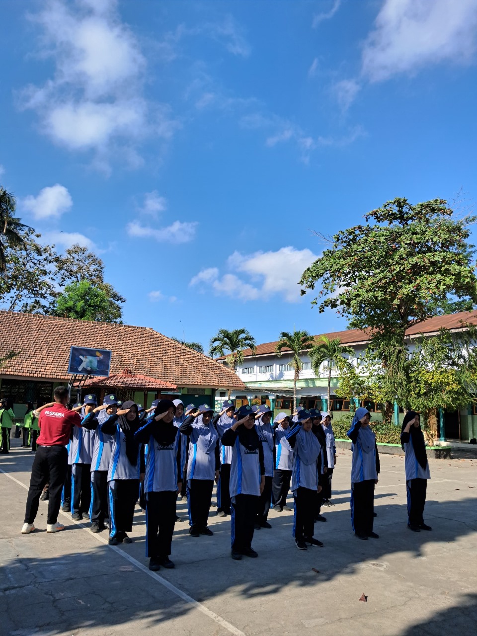 ⁠Ekskul Paskibra Latih Pribadi Jadi Disiplin dan Jiwa Kepemimpinan
