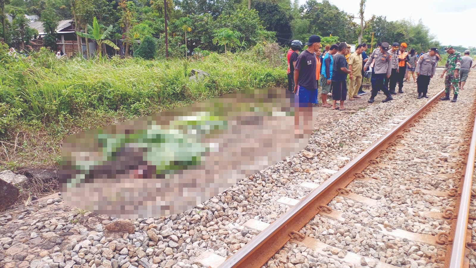 SIAP BERTUGAS: ASN Kota Blitar saat mengikuti upacara kemerdekaan RI ke-80 di Alun-Alun Kota Blitar beberapa waktu lalu.
