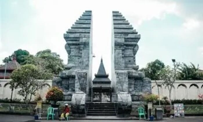 Geliat Ekonomi Rakyat di Sekitar Makam Bung Karno Blitar