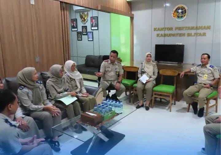 Kepala Kantor Pertanahan Kabupaten Blitar Sambut Pegawai Baru, Harap Cepat Beradaptasi dan Profesional