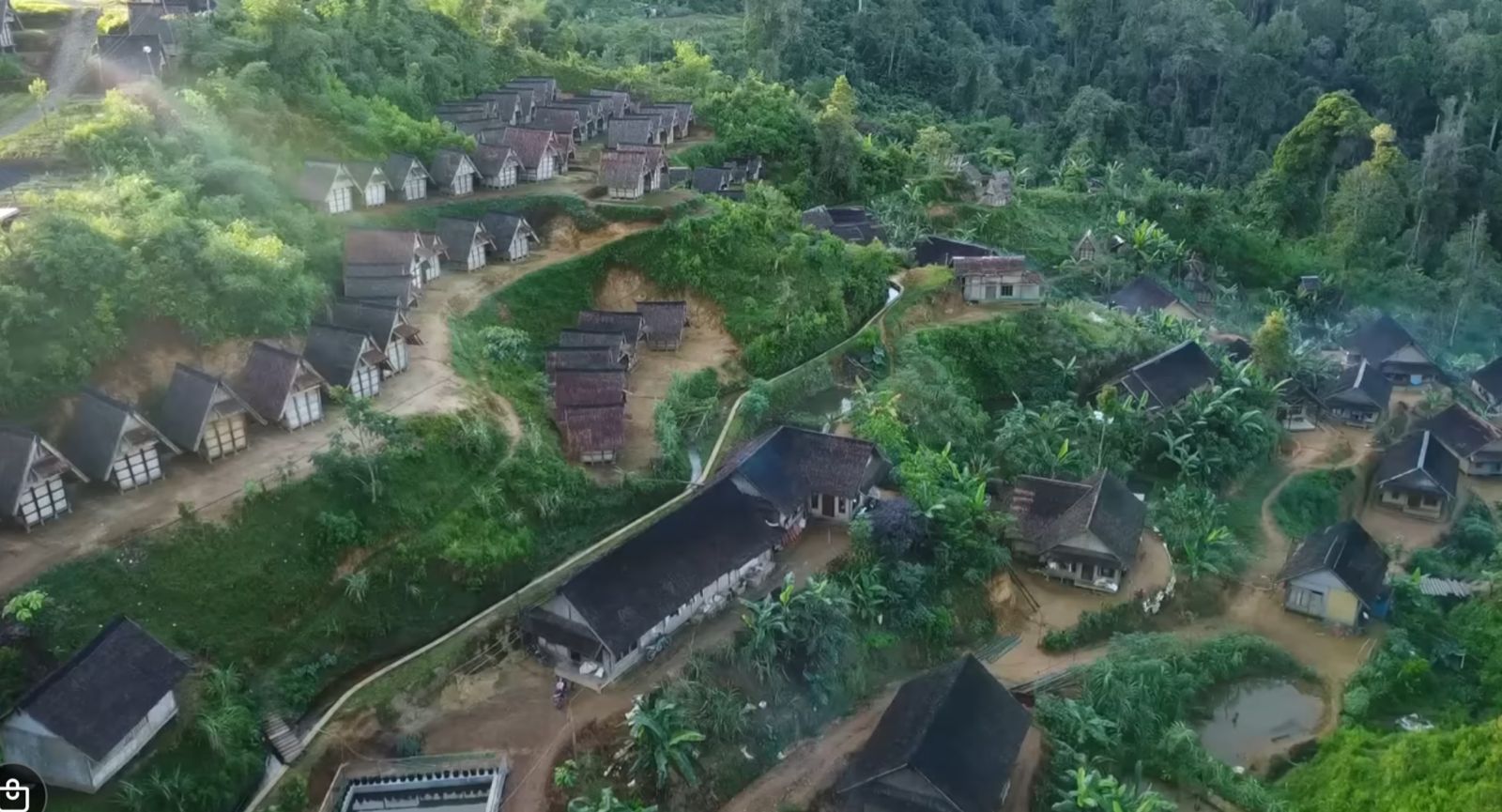 Warisan Leluhur di Kaki Gunung Halimun yang Tak Lekang oleh Zaman