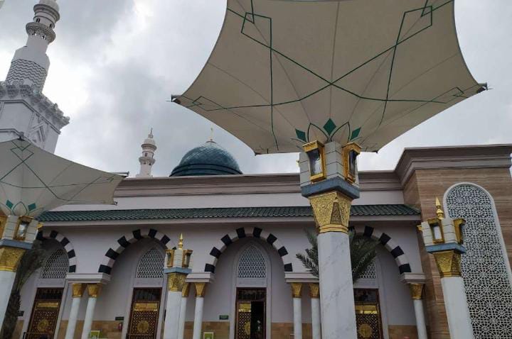 6 Wisata Blitar Terbaru dan Hits 2023, dari Masjid Ar-Rahman hingga Candi Penataran