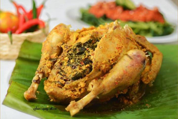 20 Tempat Makan Halal di Bali yang Wajib Dicoba, dari Ayam Betutu hingga Nasi Tempong